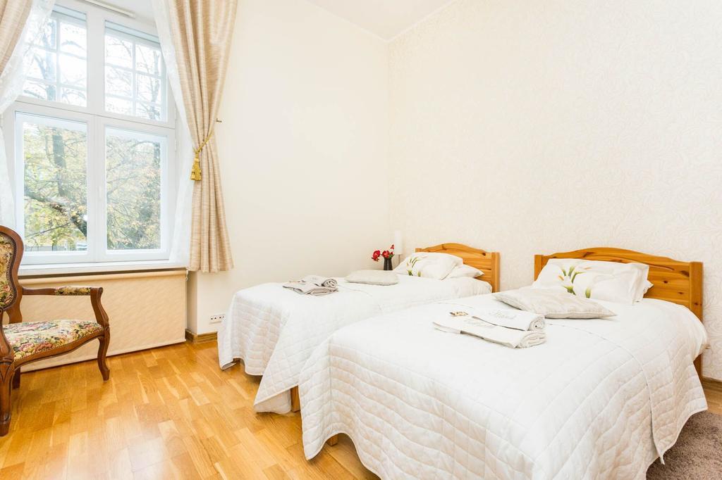 Orchid Apartment Old Town Talin Exterior foto